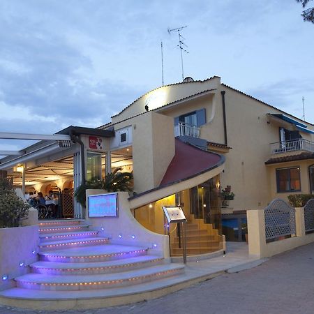 Hotel Gabbiano San Domino Kültér fotó