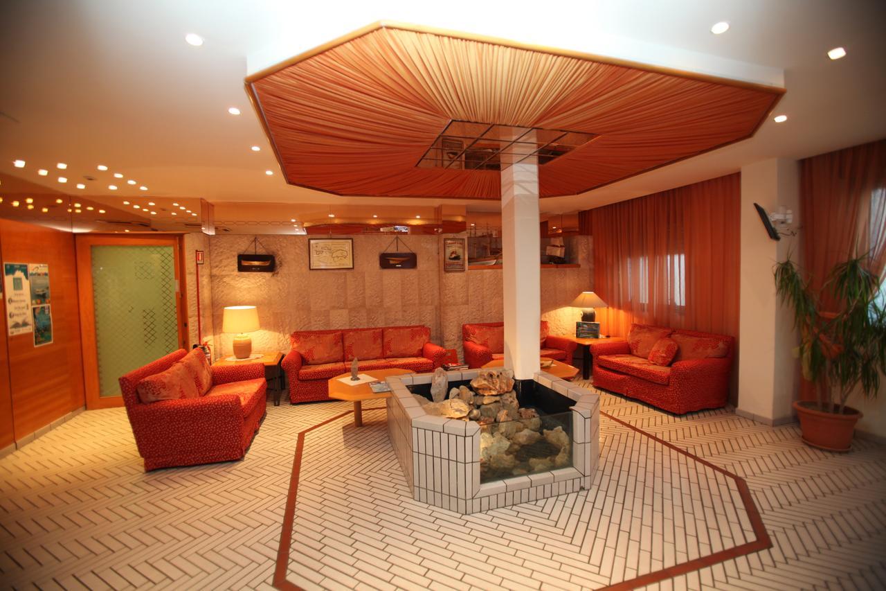 Hotel Gabbiano San Domino Kültér fotó